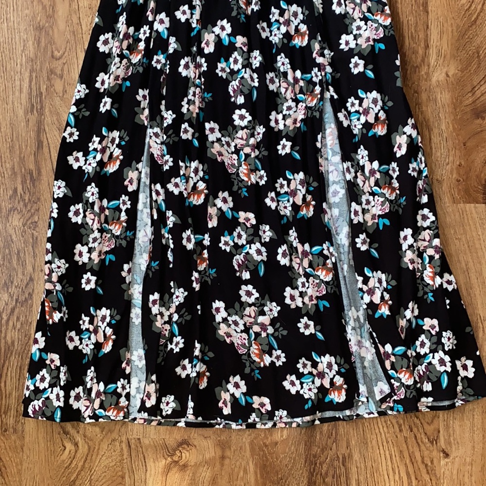 Dress - Picture 4 of 6